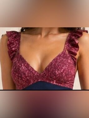 Ruffled Strap V-Neck Crop Top in Wine Floral